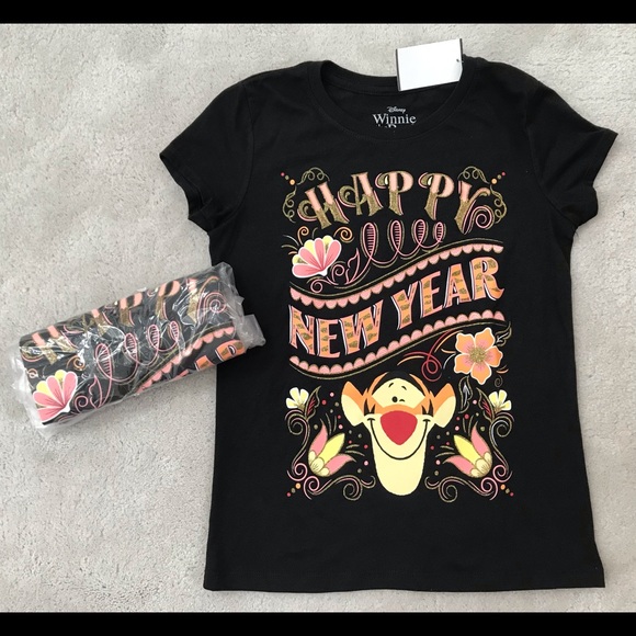 💵SALE💵 “Year of the Tiger” Disney TIGGER T-shirt